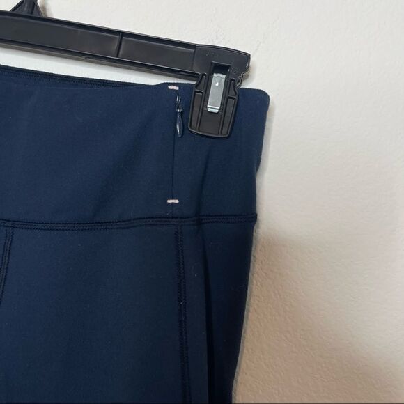 Calia by Carrie Underwood Women’s Navy Cropped Leggings Ruched Size Small - Picture 4 of 5